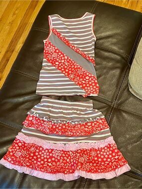 OILILY outfit girls sz 6 two piece top skirt set